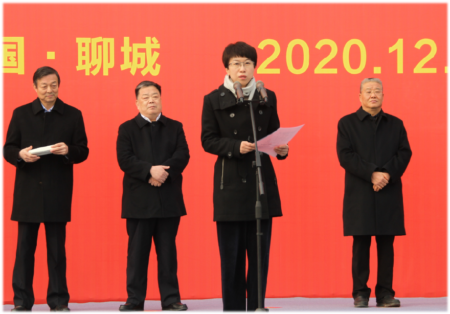 市委副书记、市长李长萍同志在启动仪式上讲话并宣布：郑济高铁配套基础设施暨高铁新区建设正式启动。